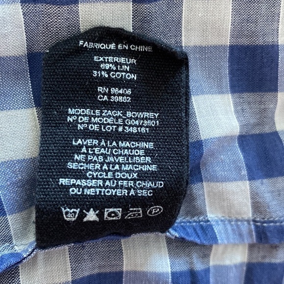 Theory linen blend blue check button down blouse. Long sleeves with cuffs. Med
C - Picture 7 of 8